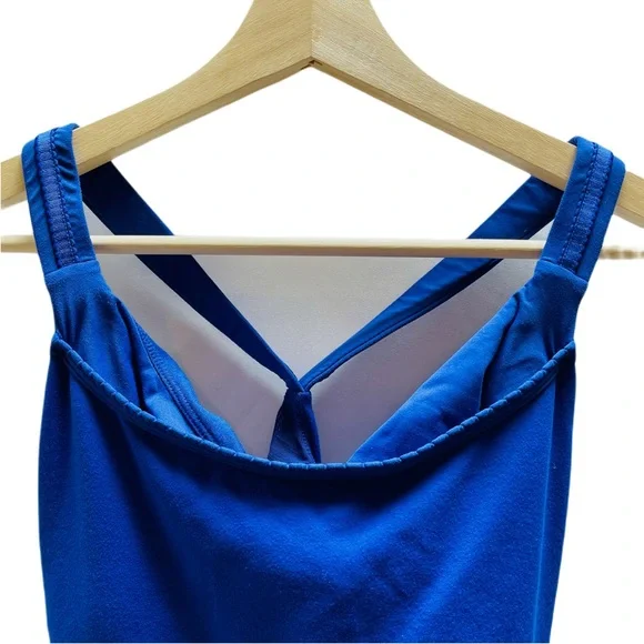 Lululemon Top w/Built in Adjustable Bra and Support - Picture 5 of 10